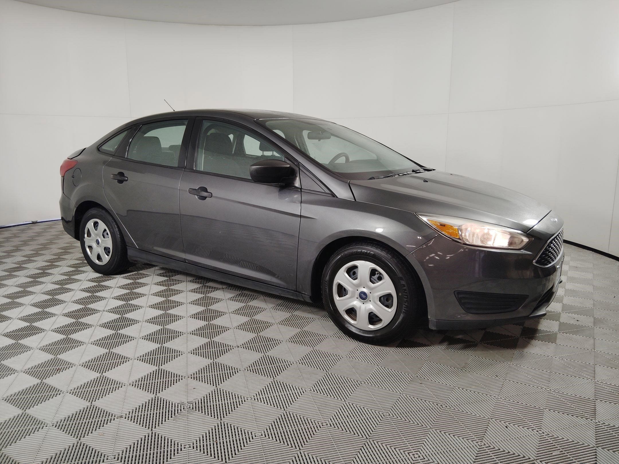 Used 2017 Ford Focus S image 7