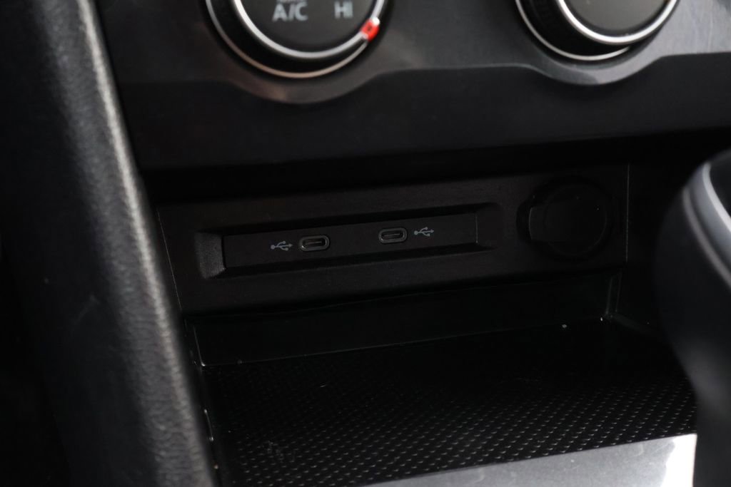 Used 2022 Volkswagen Tiguan S image 22