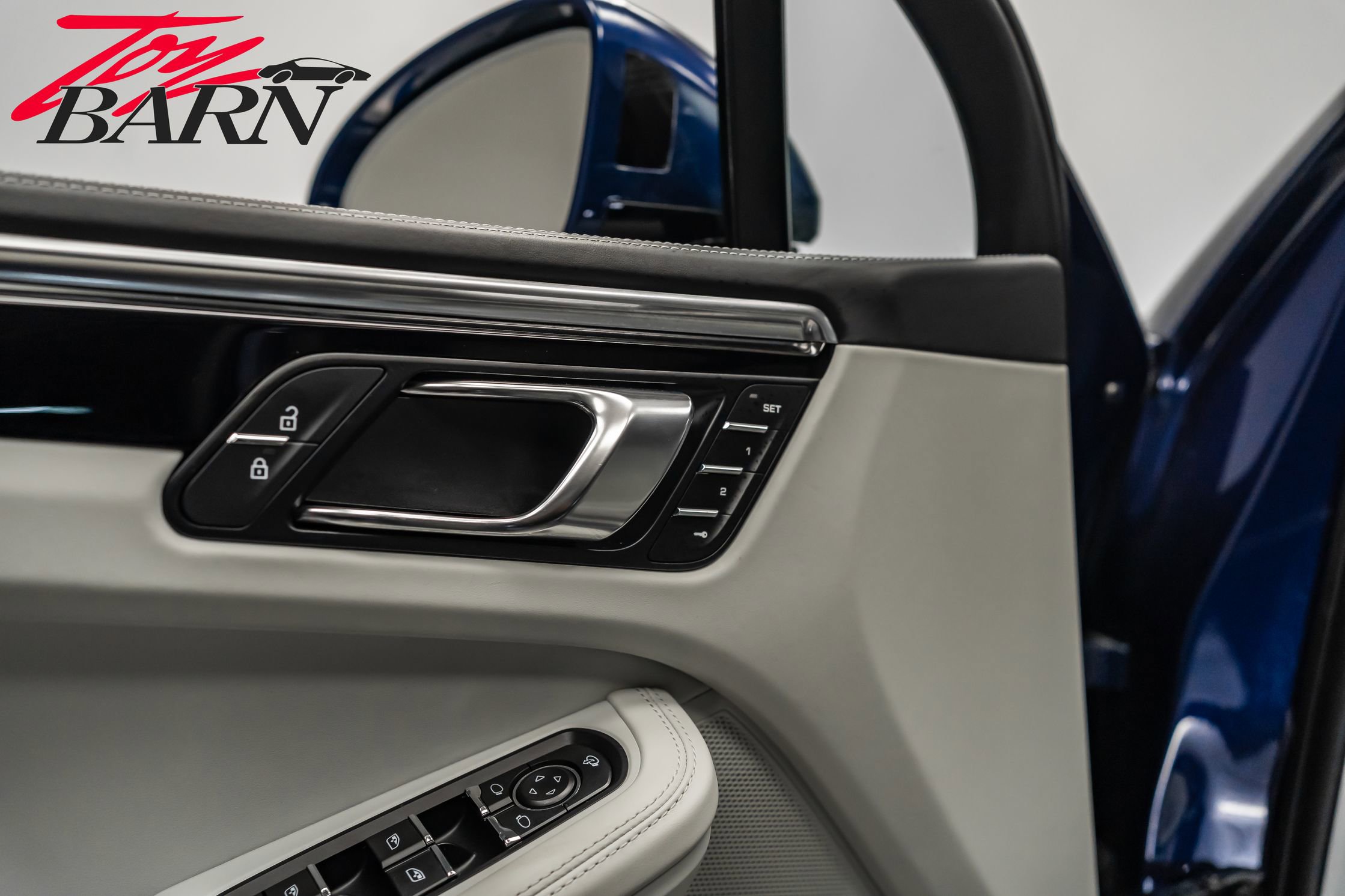 Used 2022 Porsche Macan S image 20