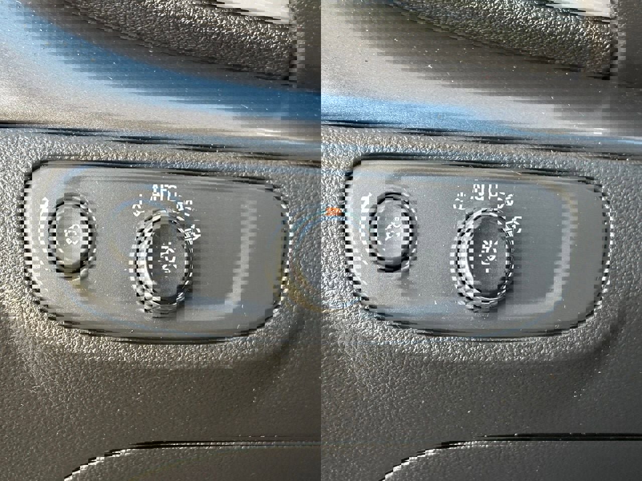 Used 2022 Buick Encore Preferred image 20