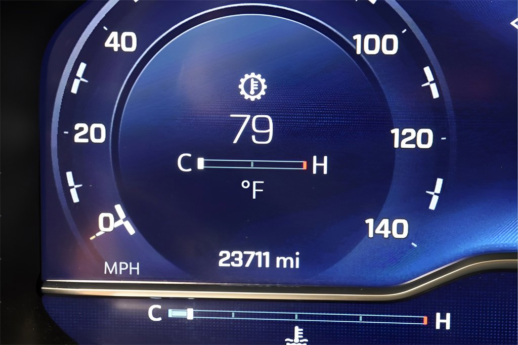 Used 2022 Chevrolet Silverado 1500 LT image 12