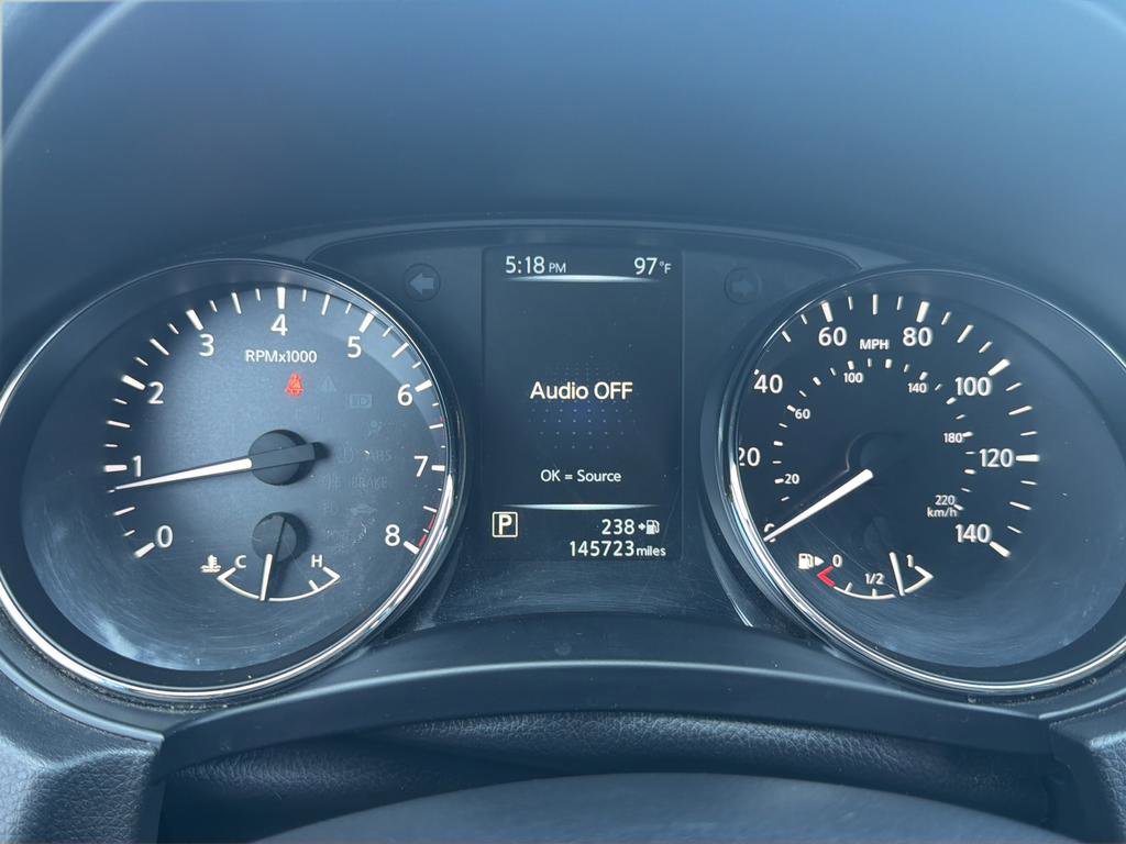 Used 2017 Nissan Rogue SV FWD image 23