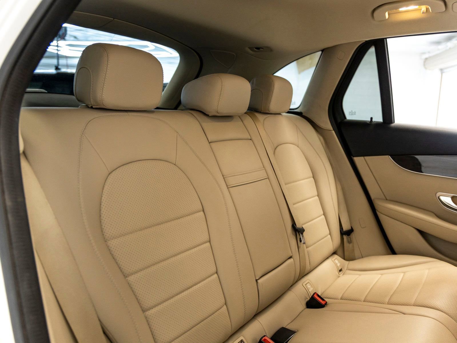 Used 2020 Mercedes-Benz GLC 300 4MATIC image 24