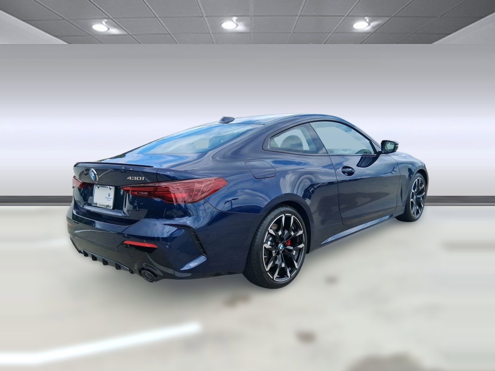 Used 2026 BMW 430i Coupe w/ M Sport Package RWD image 7