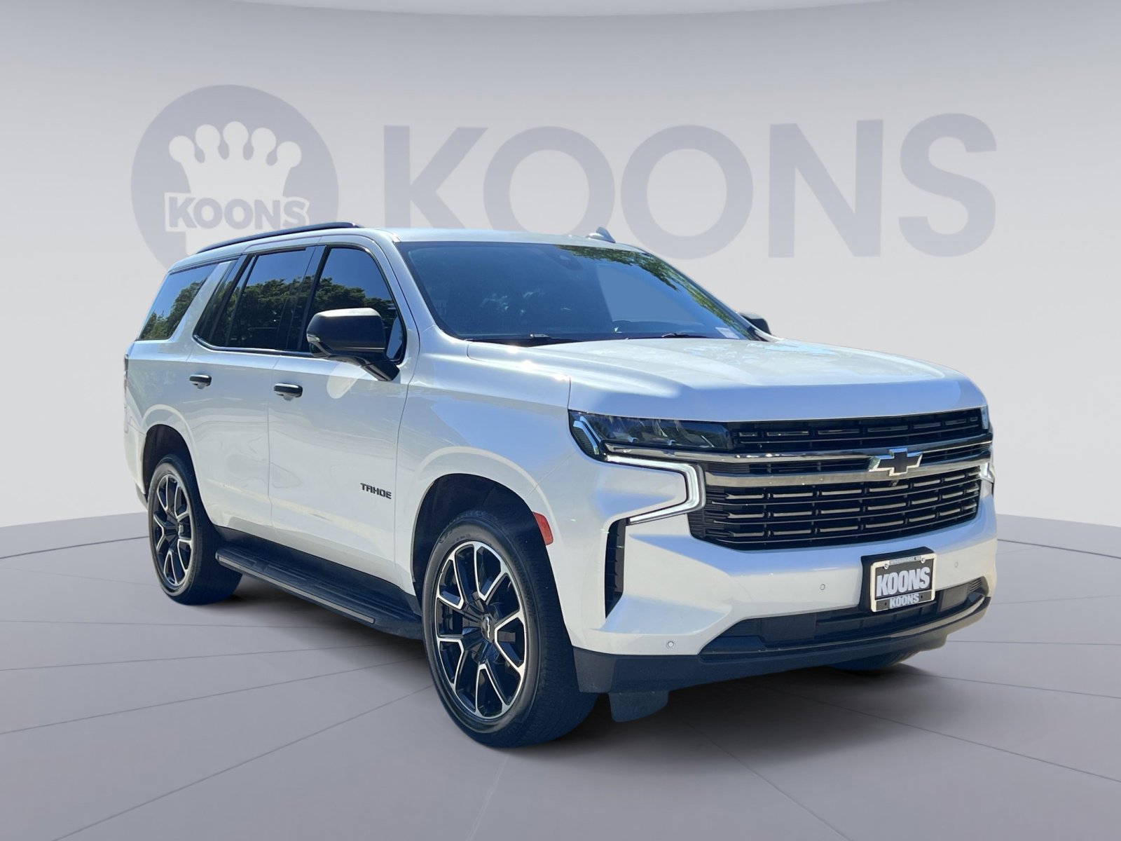 Used 2021 Chevrolet Tahoe RST w/ Luxury Package AWD/4WD image 18