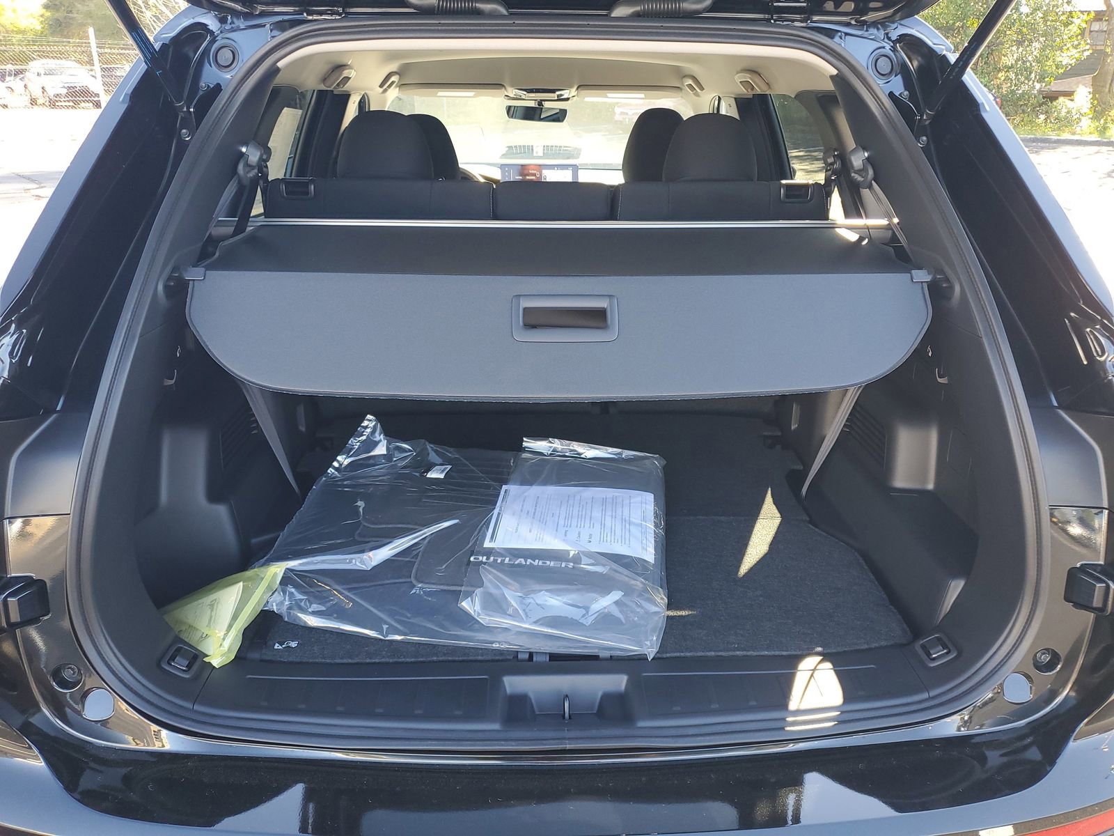 New 2026 Mitsubishi Outlander ES image 27