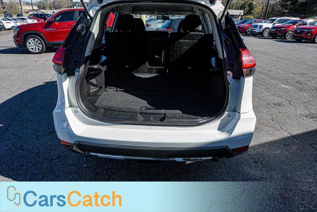 Used 2017 Nissan Rogue S image 39