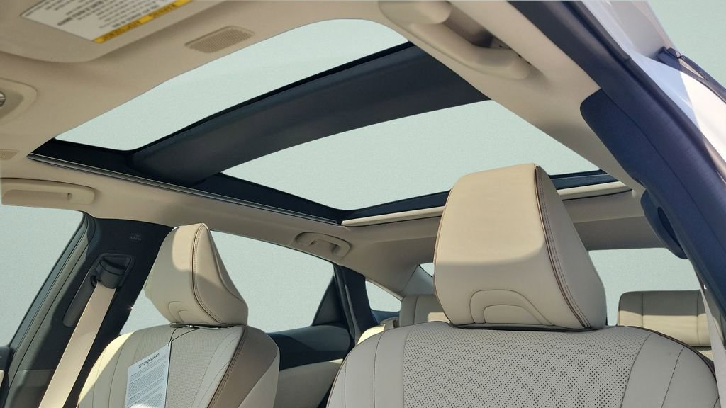 New 2026 Toyota Crown AWD/4WD image 17