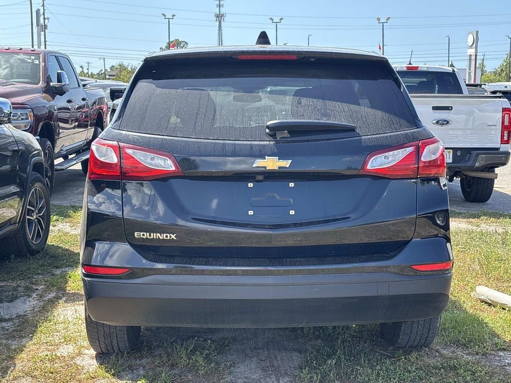Used 2019 Chevrolet Equinox LS w/ LS Convenience Package image 4