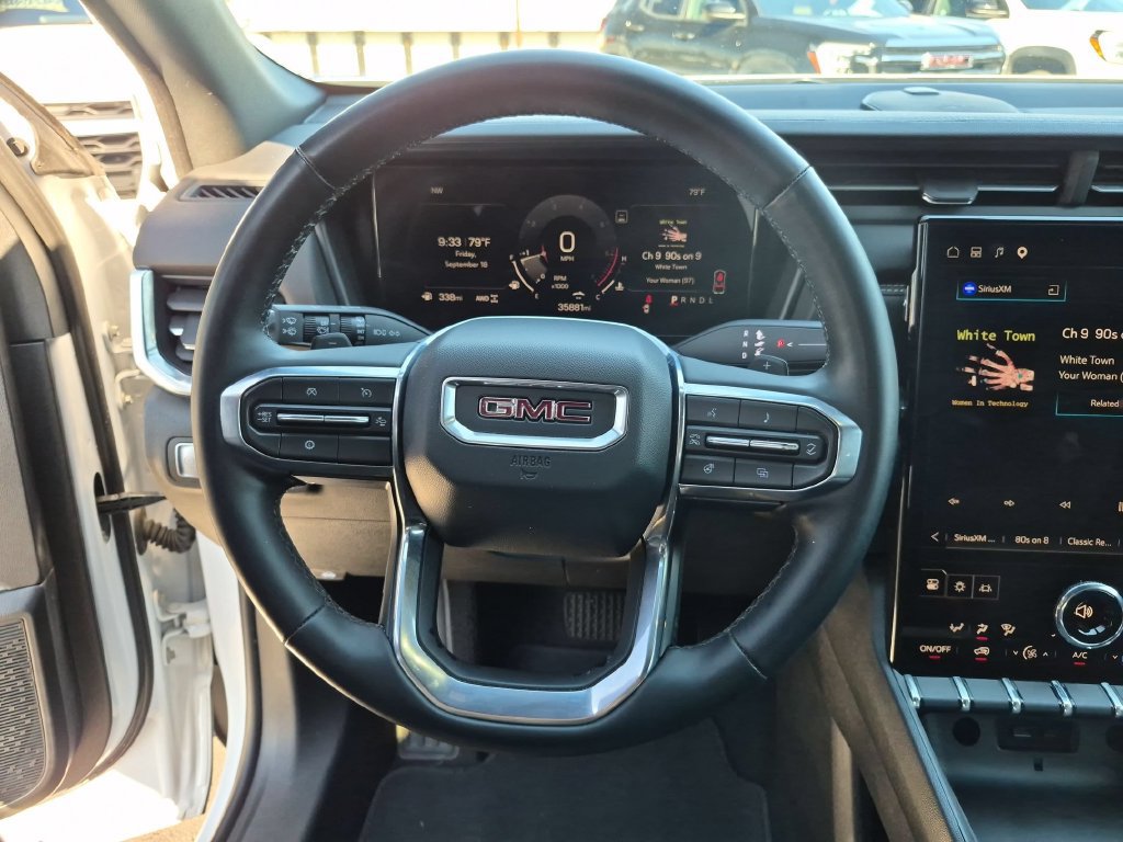 Used 2025 GMC Terrain Elevation AWD/4WD image 23