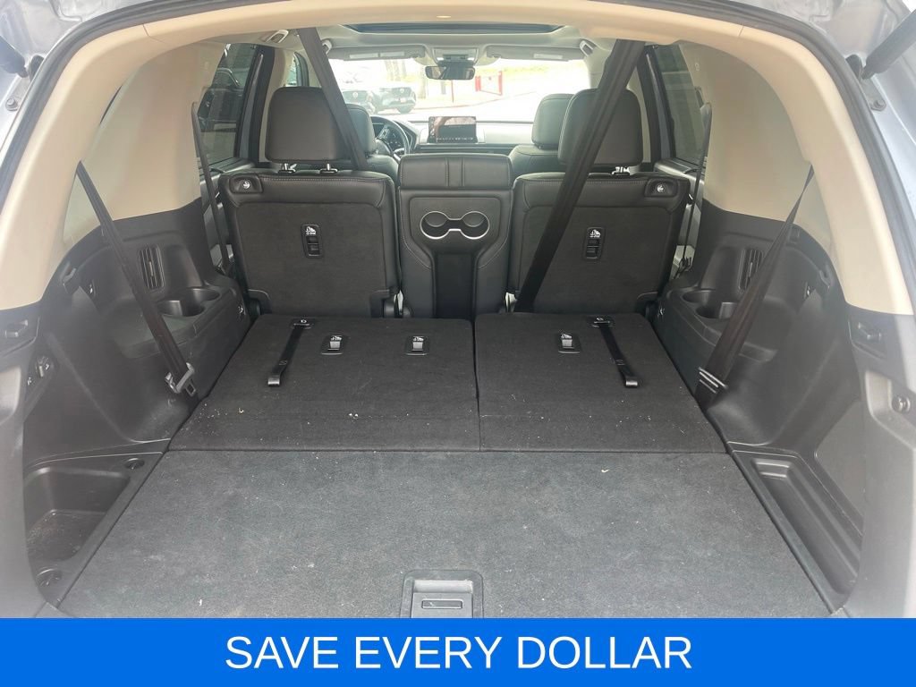 Used 2023 Honda Pilot Touring image 6