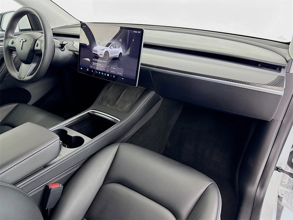Used 2023 Tesla Model Y Long Range image 29