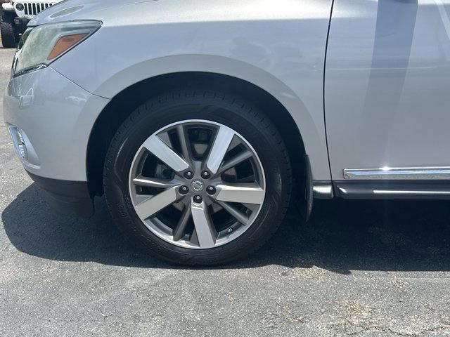 Used 2015 Nissan Pathfinder Platinum FWD image 13