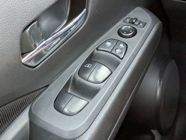 Used 2023 Nissan Kicks SV FWD image 22