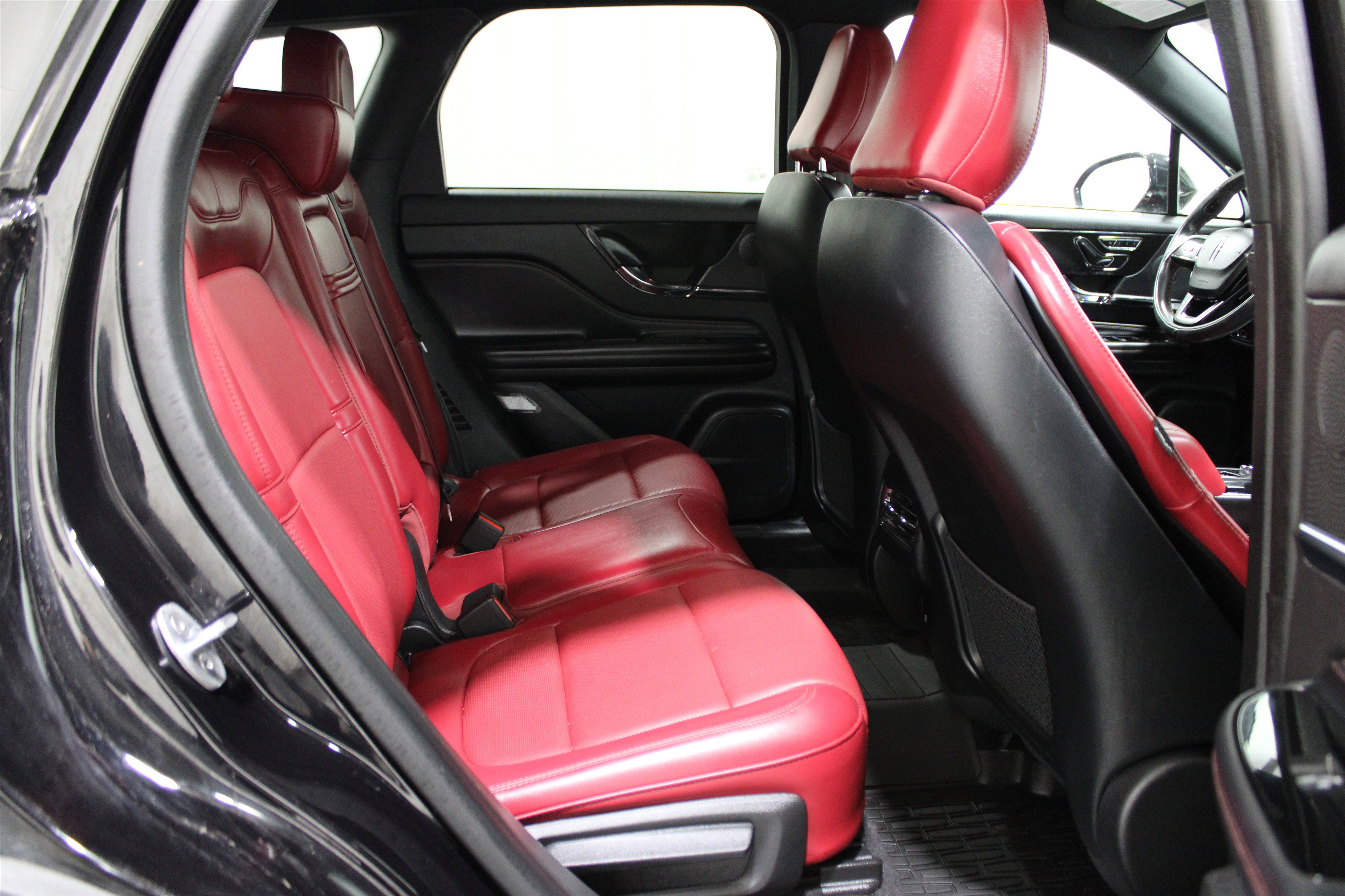 Certified 2023 Lincoln Corsair Reserve w/ Equipment Group 201A image 28