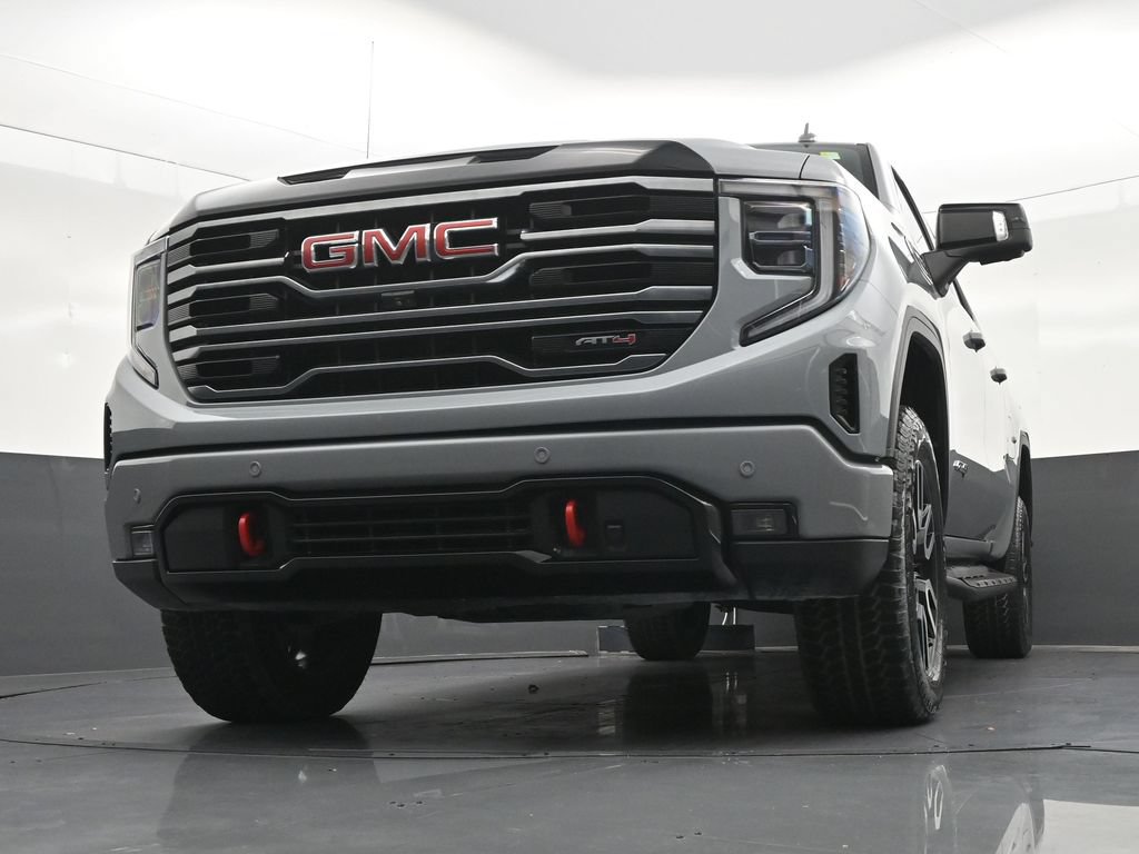 Used 2025 GMC Sierra 1500 AT4 w/ AT4 Premium Package AWD/4WD image 30