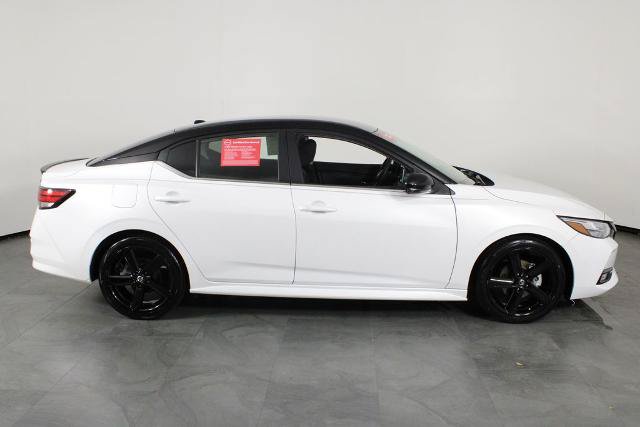 Certified 2022 Nissan Sentra SR w/ Midnight Edition FWD image 12