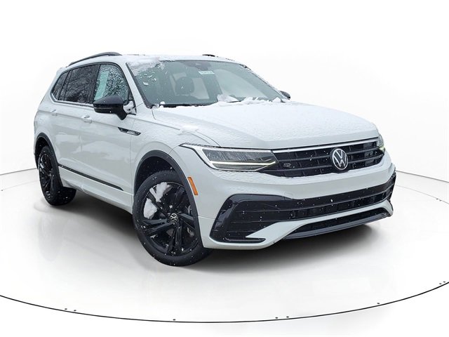 Certified 2023 Volkswagen Tiguan SE R-Line