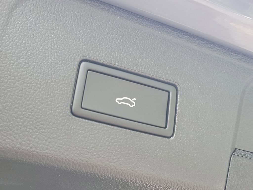 New 2026 Volkswagen Atlas SEL Premium R-Line image 7