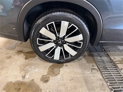 New 2025 Mitsubishi Outlander SEL image 36