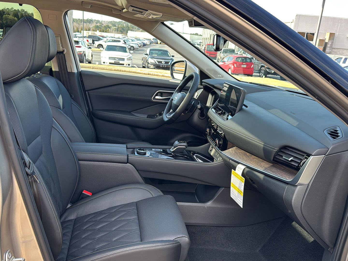 New 2026 Nissan Rogue Platinum w/ Platinum Premium Package image 10