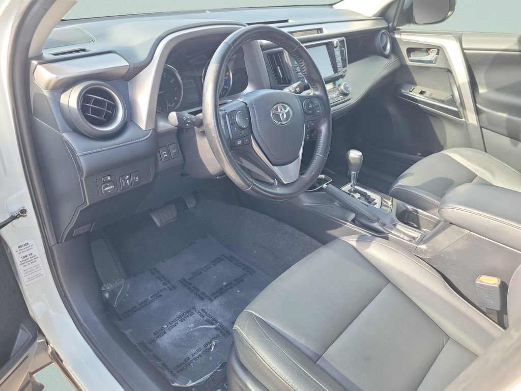 Used 2018 Toyota RAV4 Limited image 22