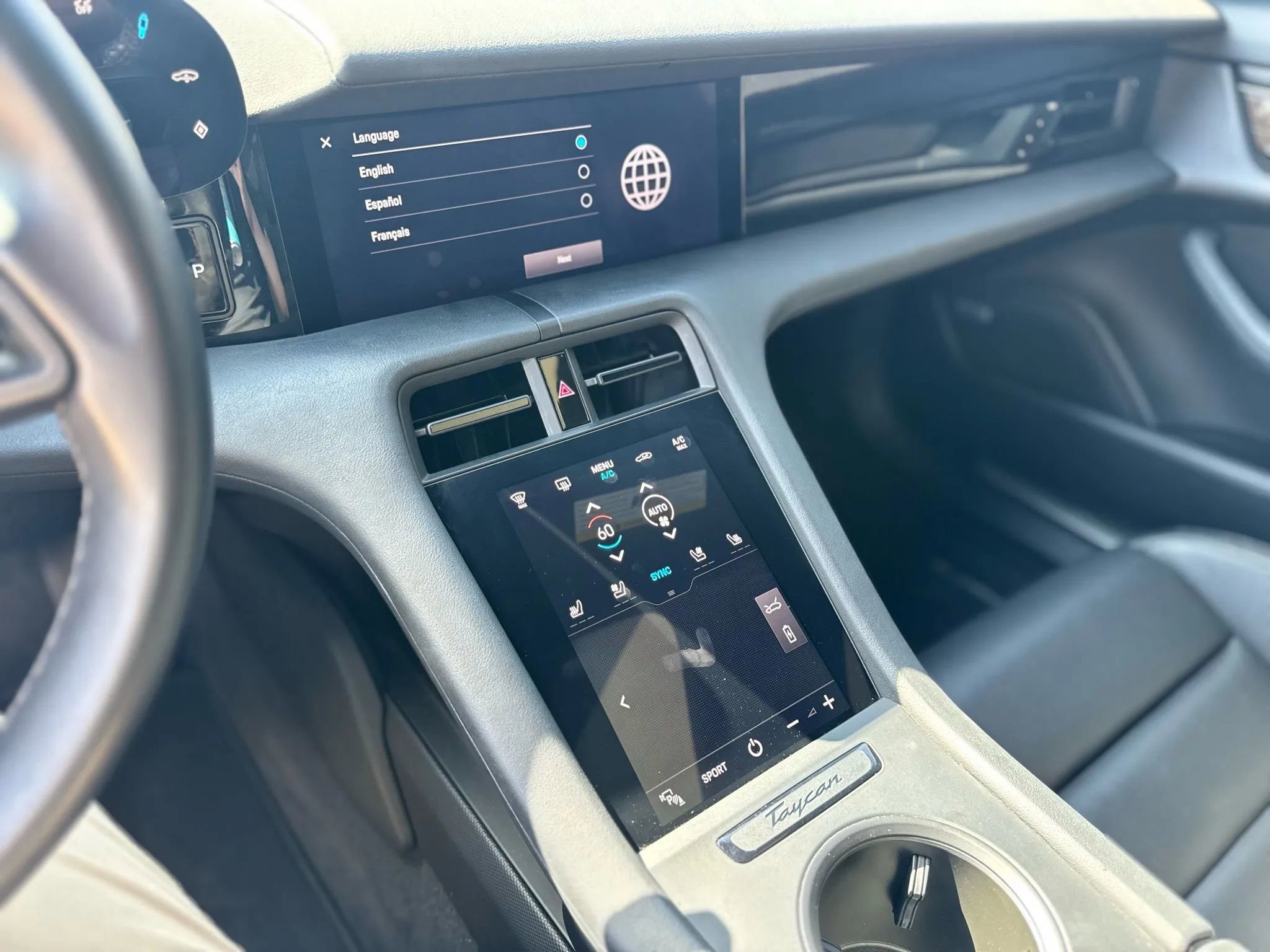 Used 2020 Porsche Taycan 4S w/ Premium Package image 26