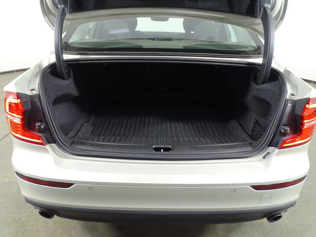 Used 2019 Volvo S60 T5 Momentum w/ Multimedia Package image 15