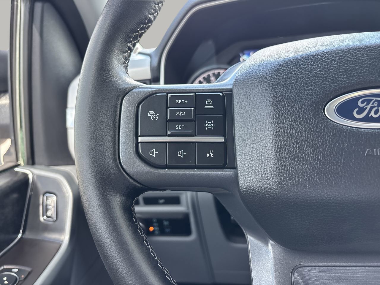 Used 2023 Ford F150 XLT w/ Equipment Group 302A High image 27