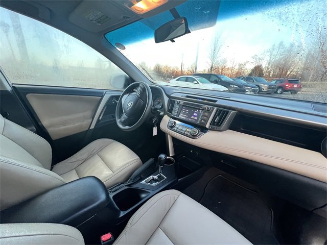 Used 2015 Toyota RAV4 XLE image 30