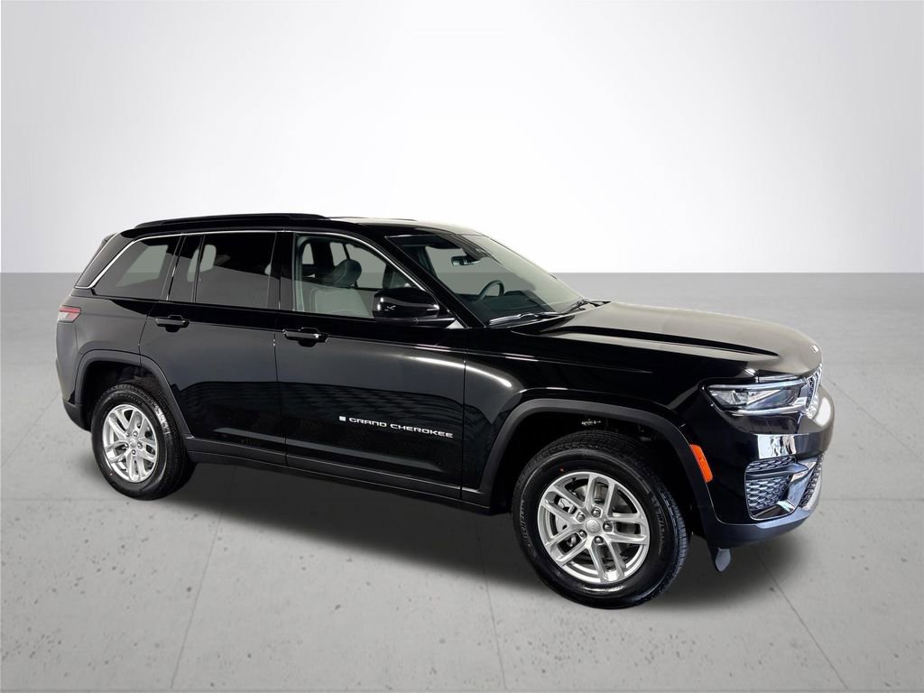 New 2026 Jeep Grand Cherokee Laredo AWD/4WD image 4