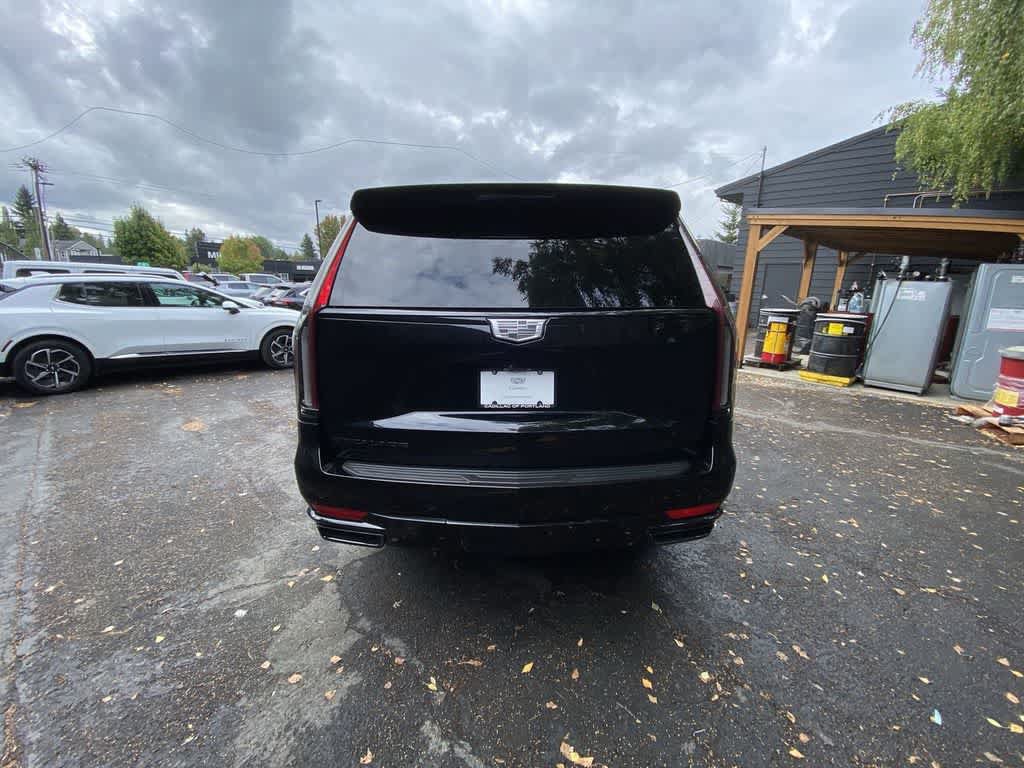 Used 2023 Cadillac Escalade Sport w/ LPO, ONYX Package AWD/4WD image 5