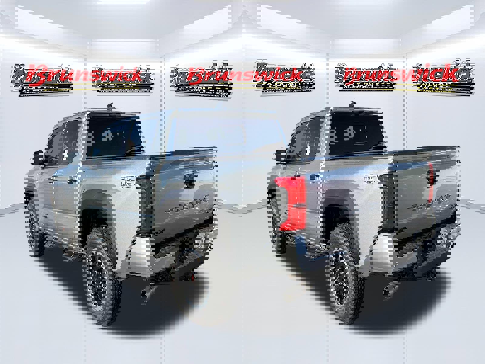 New 2025 Toyota Tacoma TRD Off-Road image 4
