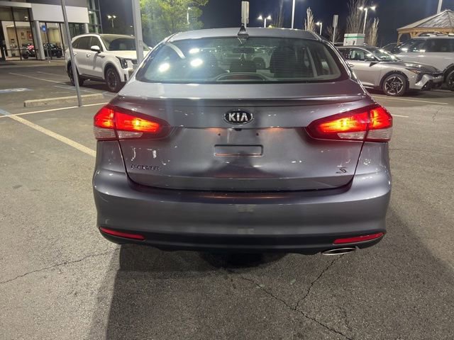 Used 2017 Kia Forte S image 4