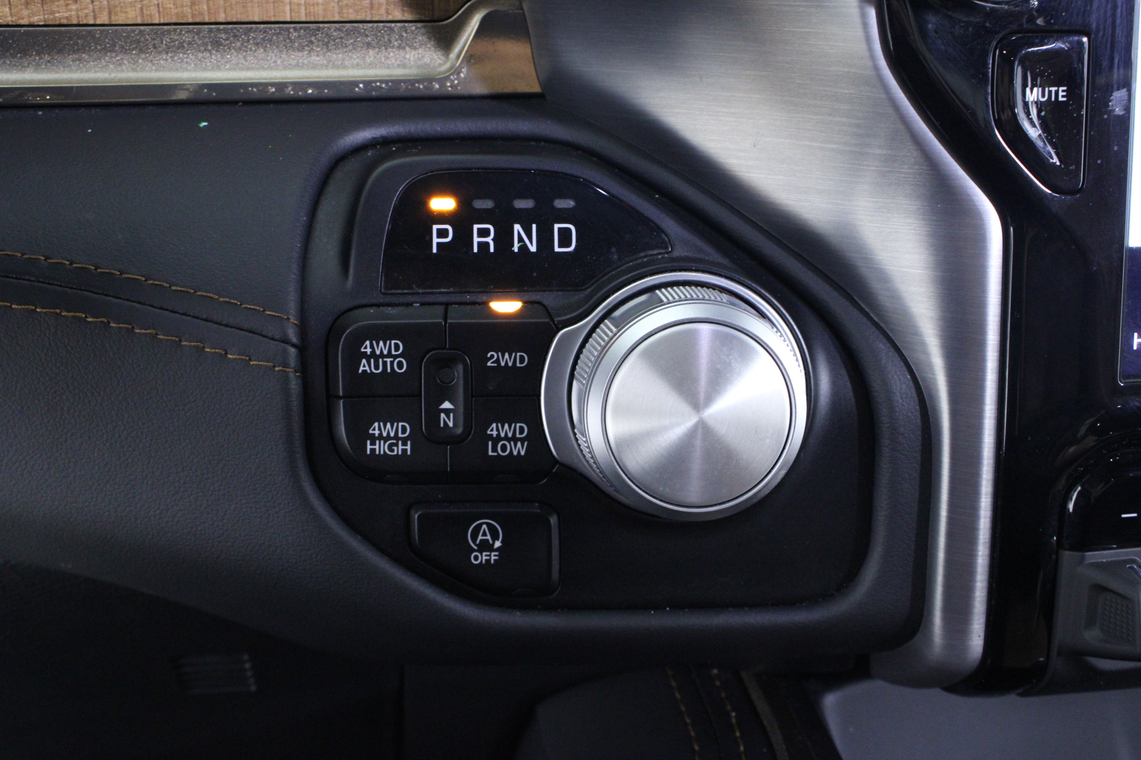 Used 2023 RAM 1500 Limited w/ Body Color Bumper Group image 27