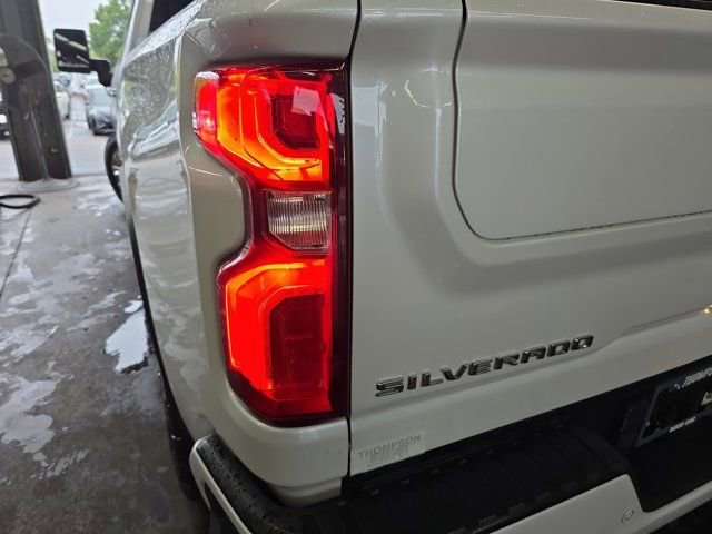 Used 2024 Chevrolet Silverado 2500 High Country w/ High Country Premium Package image 35
