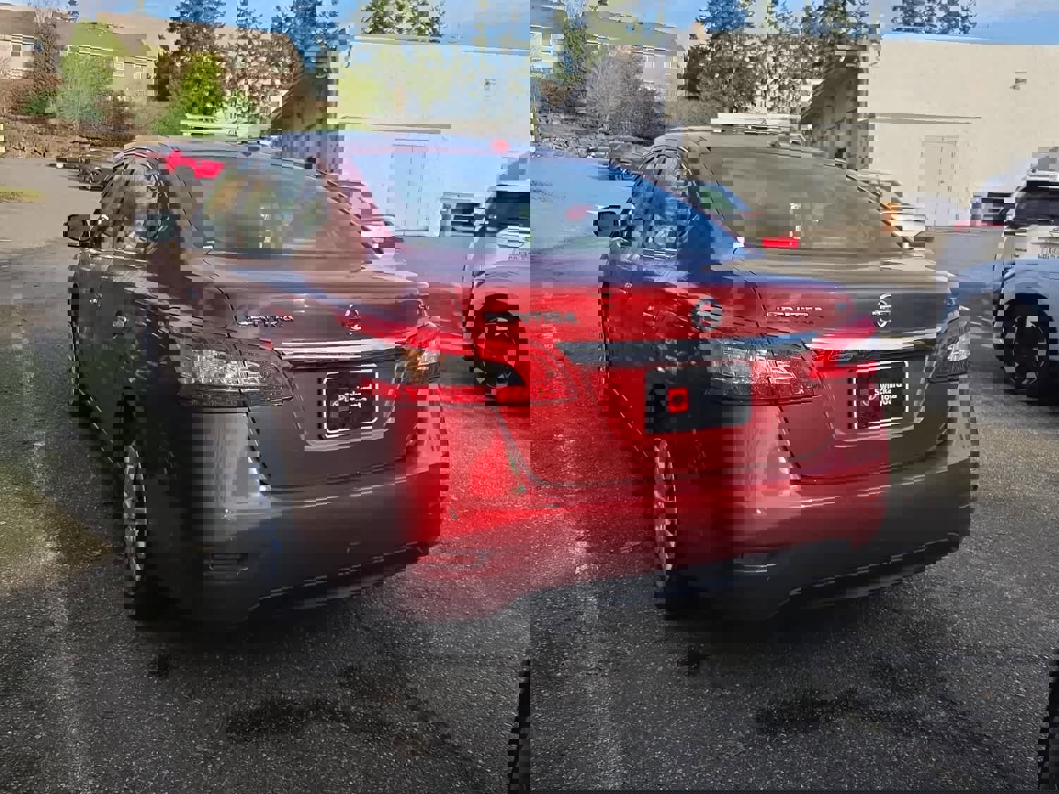 Used 2015 Nissan Sentra SV image 4