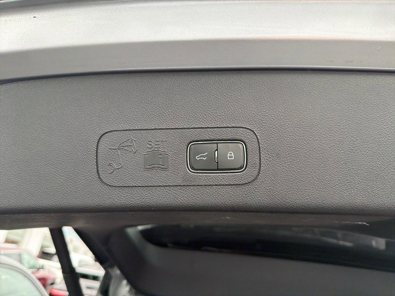 Used 2023 Lincoln Aviator Standard AWD w/ Premium Package image 10