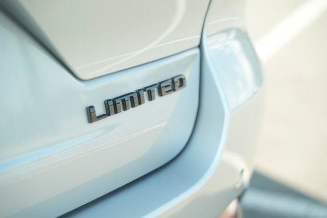 Certified 2025 Jeep Grand Cherokee Limited w/ Luxury Tech Group II AWD/4WD image 48
