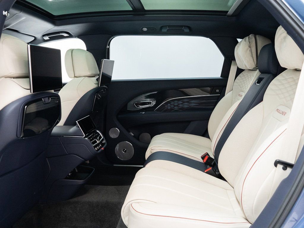 Certified 2025 Bentley Bentayga Extended Wheelbase image 24