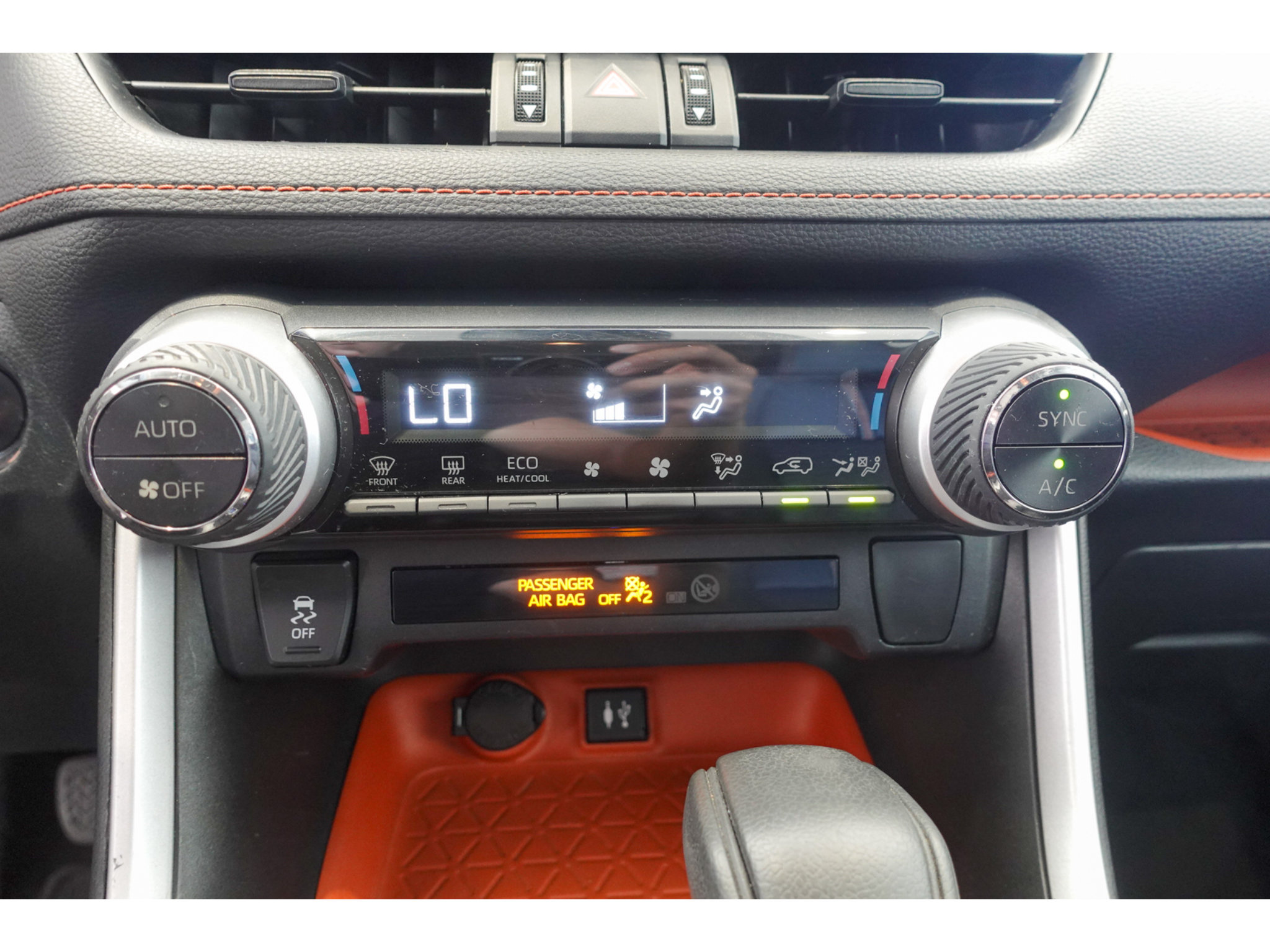 Used 2019 Toyota RAV4 Adventure AWD/4WD image 17