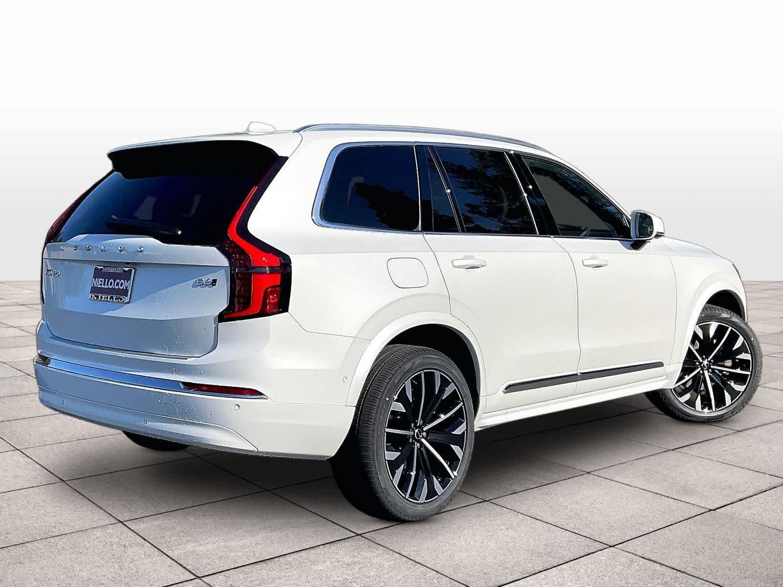 New 2027 Volvo XC90 B6 Ultra AWD/4WD image 4