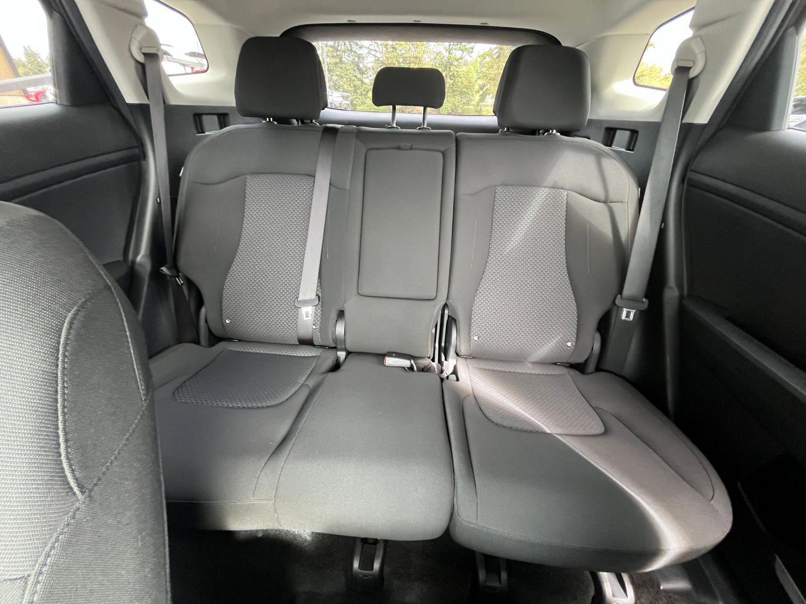 Used 2025 Kia Sportage LX FWD image 38