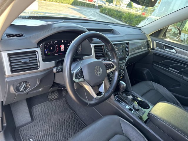 Used 2021 Volkswagen Atlas SEL Premium image 15