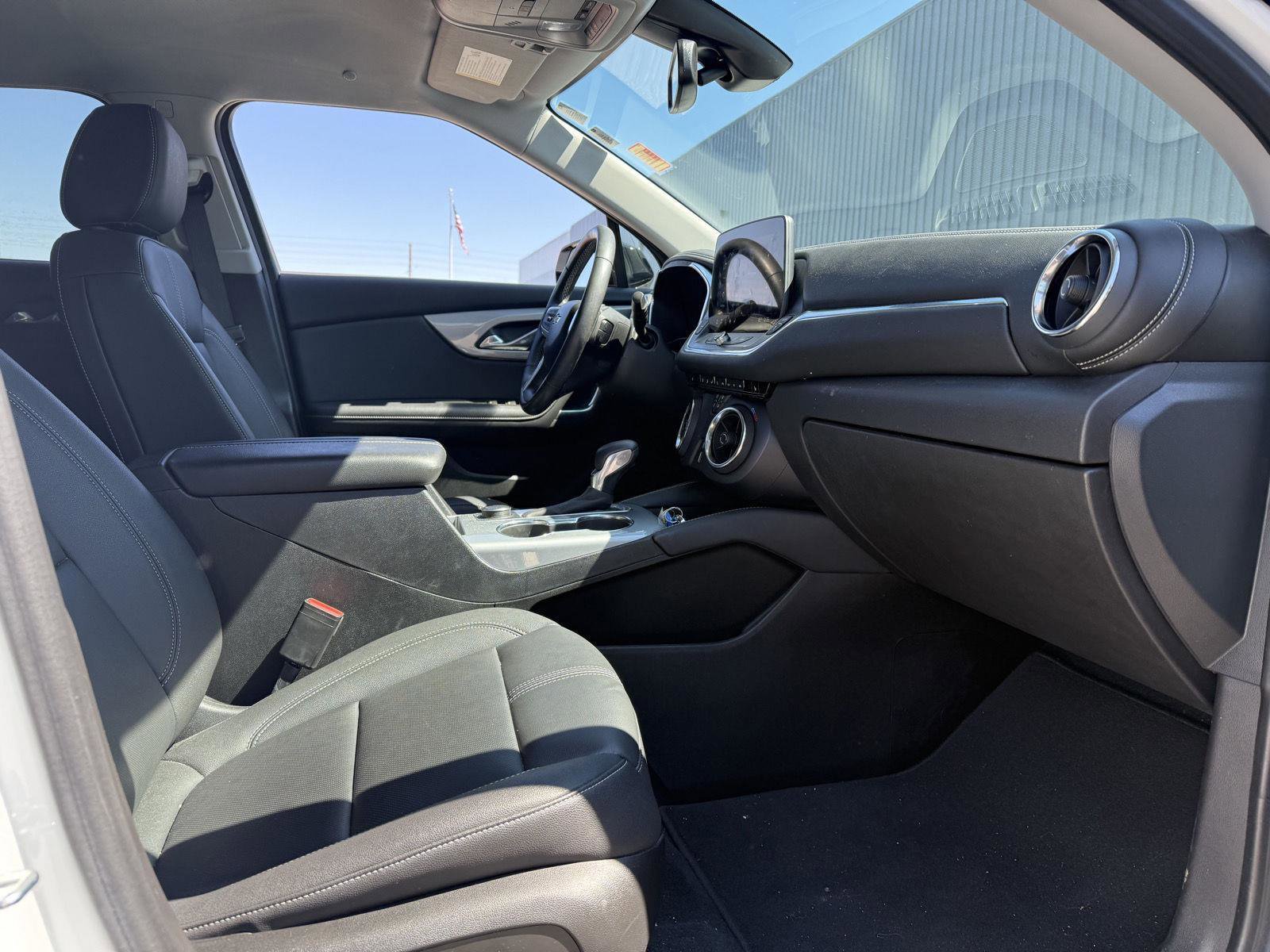 Used 2023 Chevrolet Blazer LT image 12