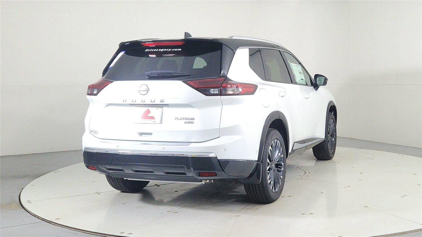 New 2026 Nissan Rogue Platinum w/ Platinum Premium Package image 6