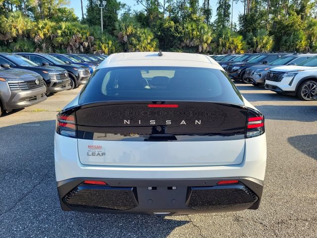New 2026 Nissan Leaf SV+ w/ Floor Mat Package (SV+) FWD image 6