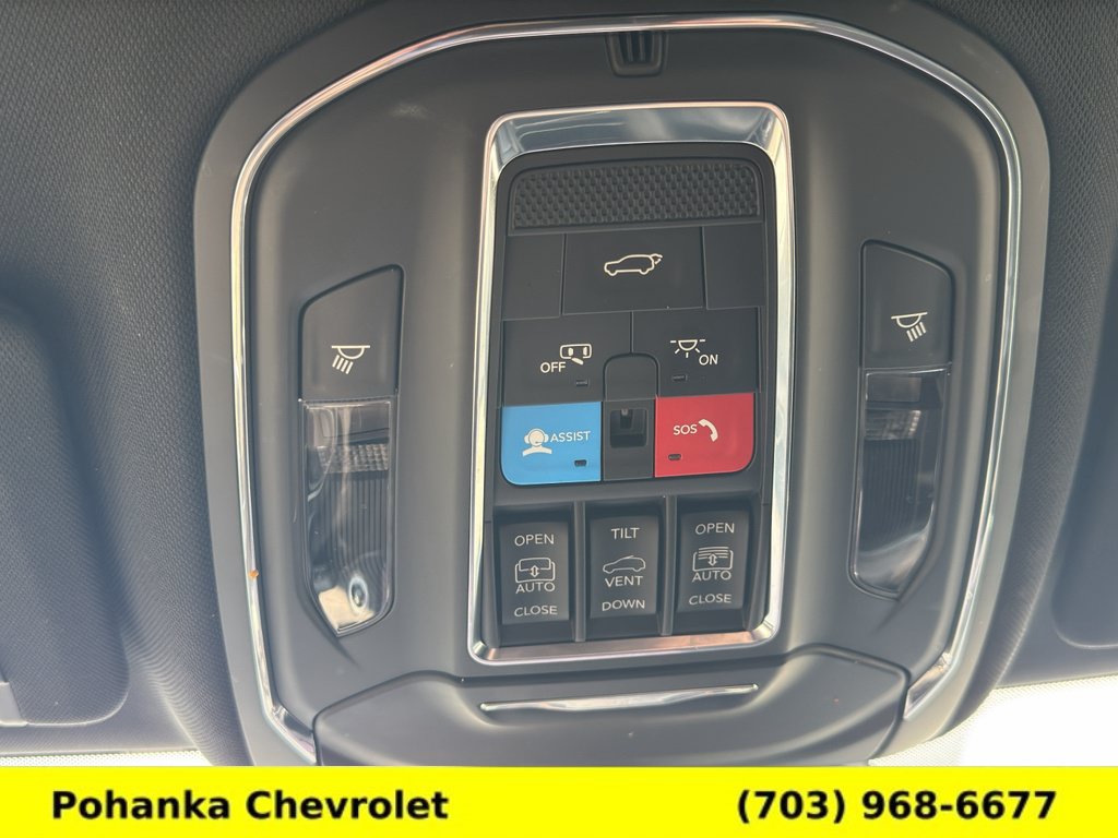Used 2024 Jeep Grand Cherokee L Limited AWD/4WD image 19