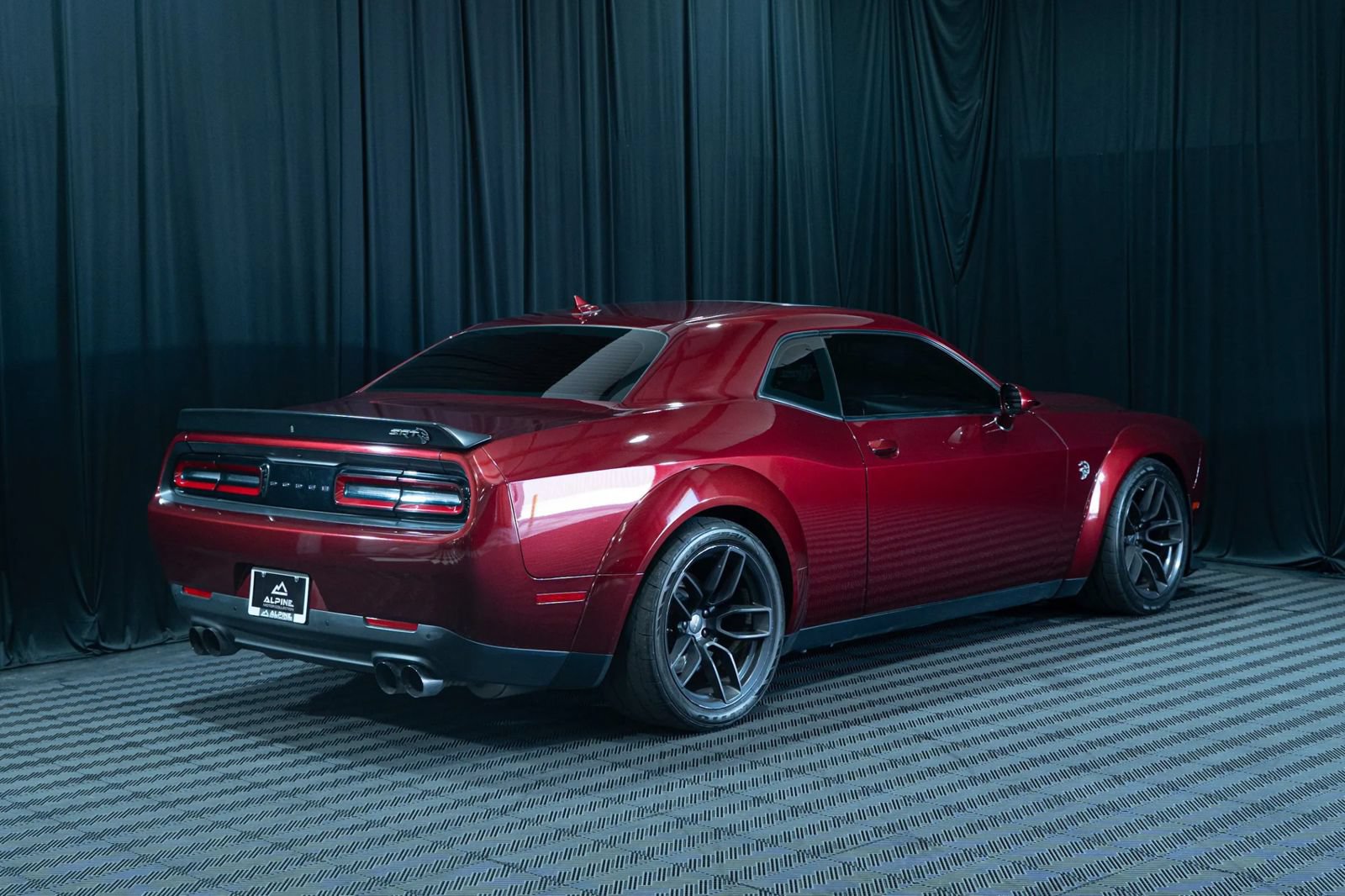 Used 2019 Dodge Challenger SRT Hellcat w/ Widebody Package RWD image 7
