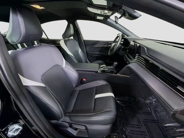 Used 2025 Toyota Camry SE FWD image 26